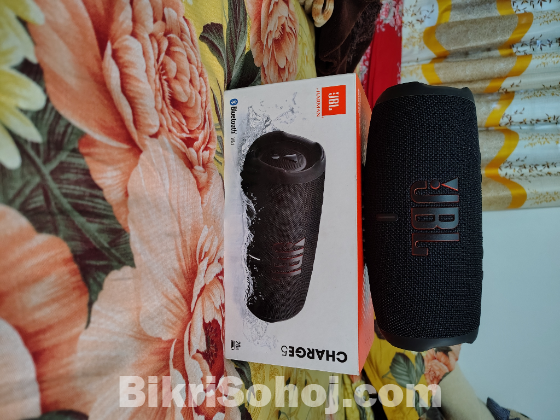 JBL Charge 5